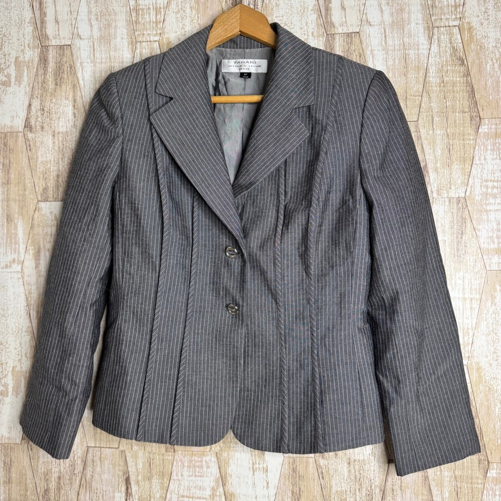 Tahari Arthur S Levine Petite Grey Pinstripe Blazer Jacket Size 8P Two Button